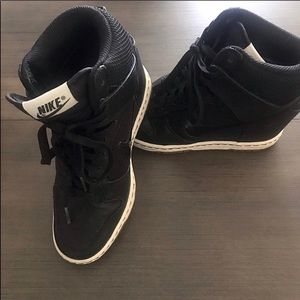 Nike ski high wedges